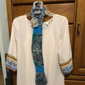 Boutique dress including belt